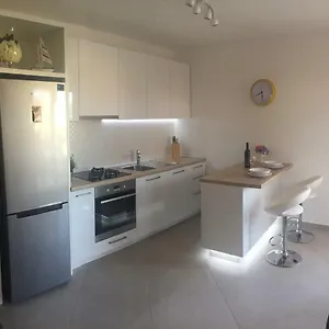 Porat Apartment